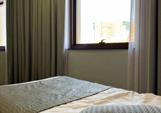 Lit en chambre partagée proche métro