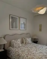 Chambre lumineuse dans colocation calme