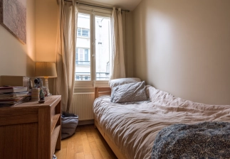 Chambre pour une étudiante Paris 10e