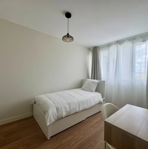 Chambre meublée en colocation – T4 refait à neuf –