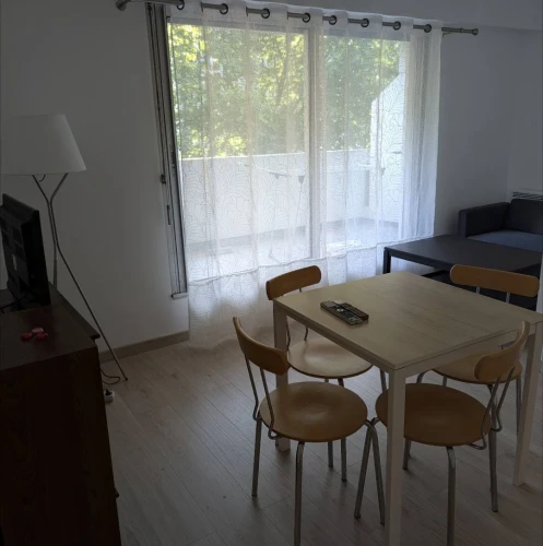 Colocation à 3 min de la gare RER A noisy champs