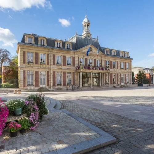 Étudiant cherche chambre à Maisons‑Alfort, Service