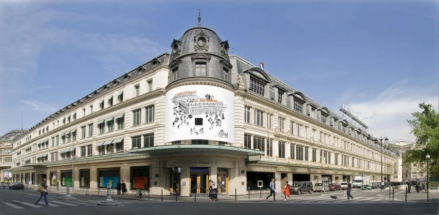 Seeking accommodation in Paris in exchange for ser