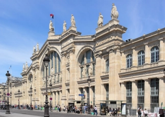 Demande lit en colocation filles |  Paris 10e