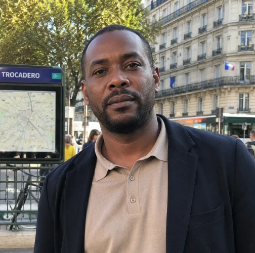 Recherche chambre en colocation entre hommes  