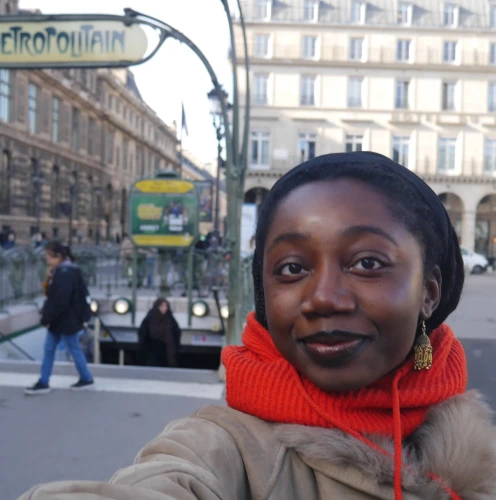 Recherche chambre gratuite contre service à paris