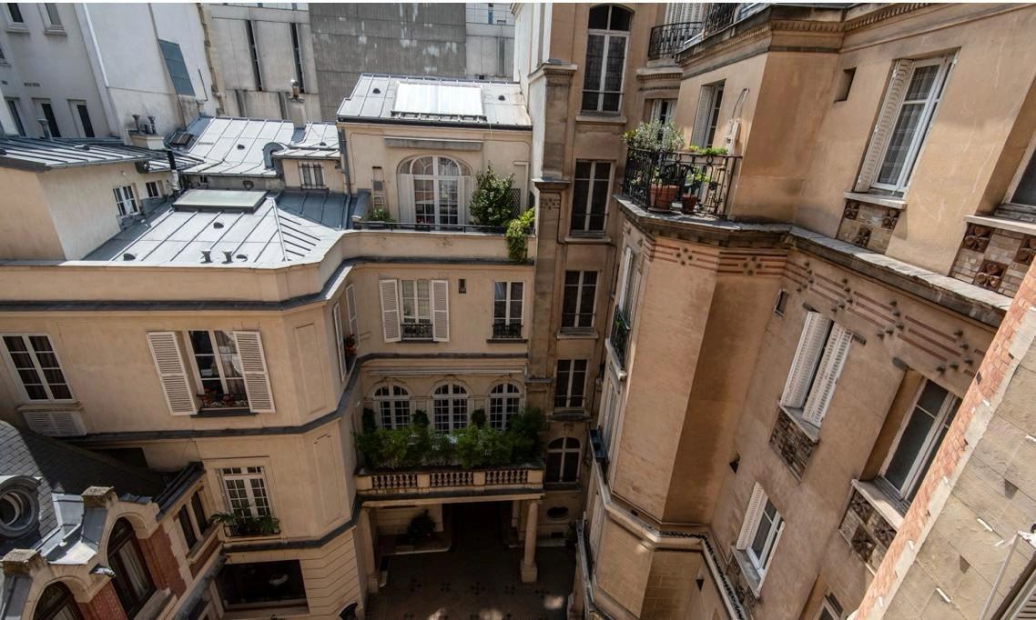 Chambre en échange d’aide avec les enfants 