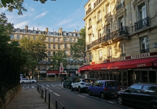 Looking for a two-bedroom apartment – Paris Cluny 5th arrondissement