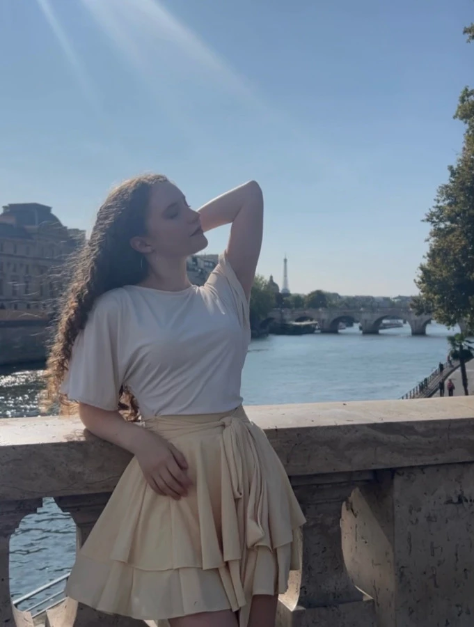 Étudiente a la Sorbonne 