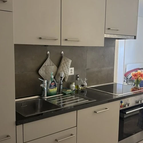 A spacious and renovated room in Paris