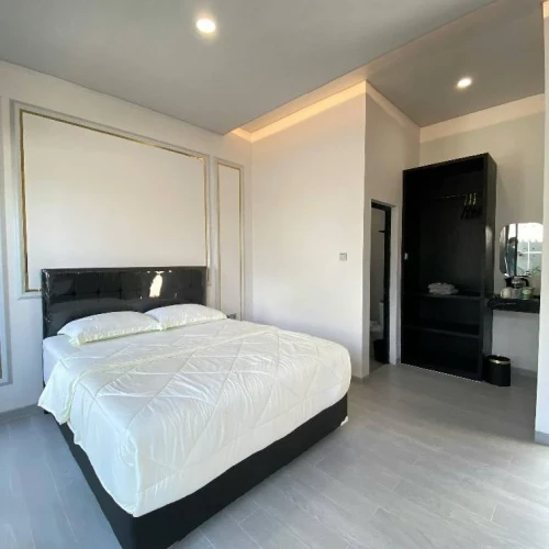 Charmant studio contre aide au jardinage