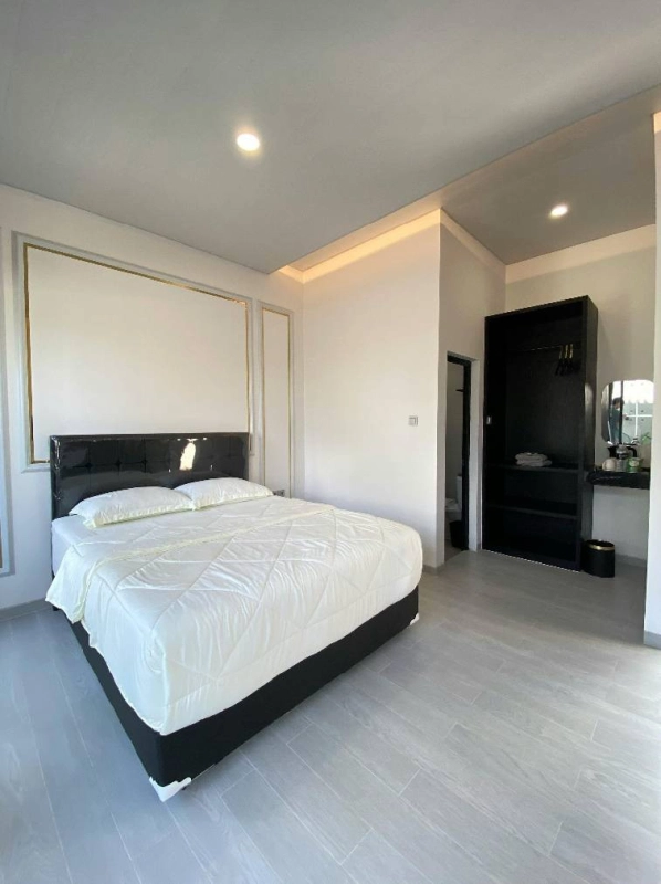 Charmant studio contre aide au jardinage