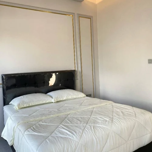 Charmant studio contre aide au jardinage